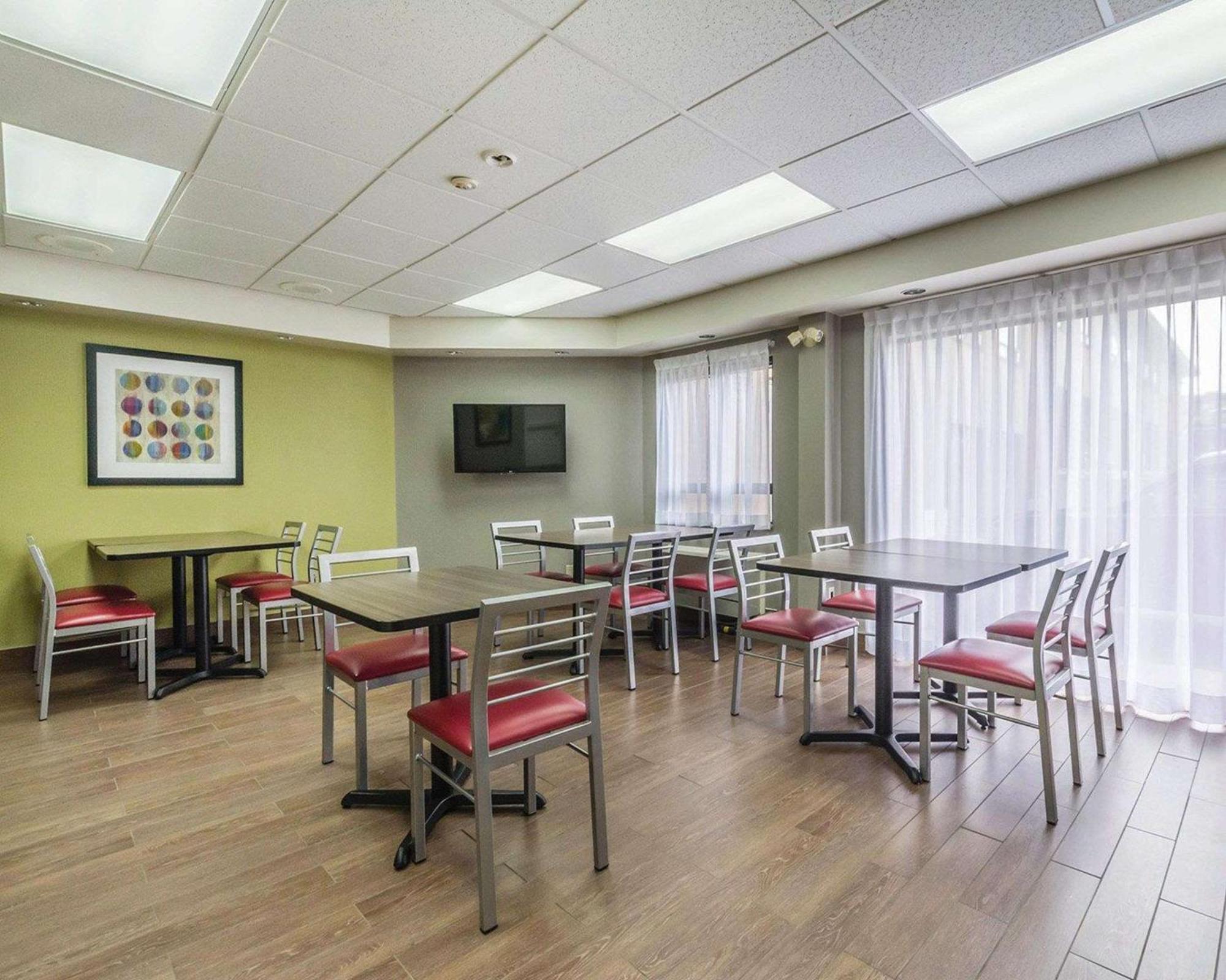 Comfort Inn Thetford Mines Luaran gambar